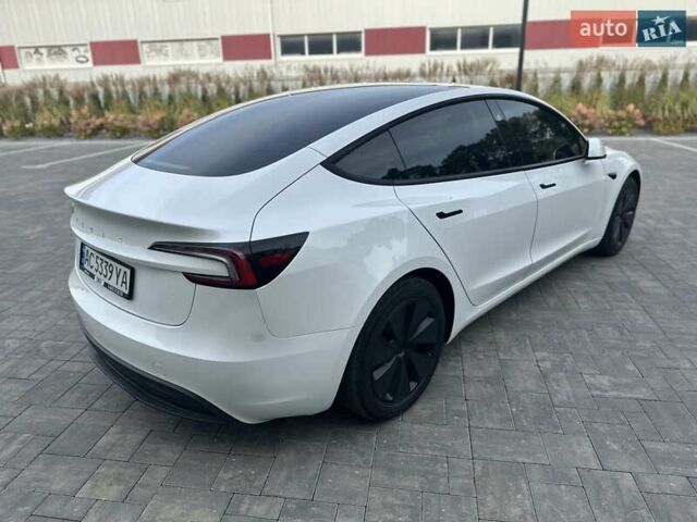 Білий Тесла Модель 3, об'ємом двигуна 0 л та пробігом 7 тис. км за 26300 $, фото 5 на Automoto.ua
