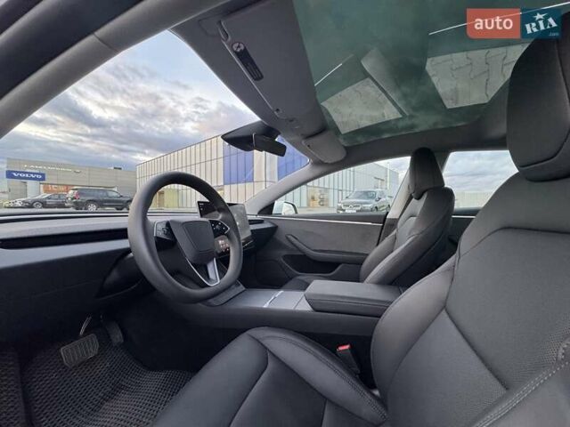 Белый Тесла Модель 3, объемом двигателя 0 л и пробегом 12 тыс. км за 27000 $, фото 23 на Automoto.ua