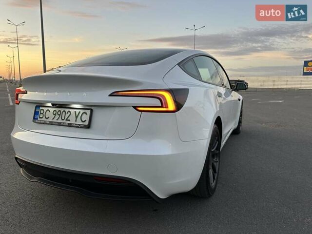 Белый Тесла Модель 3, объемом двигателя 0 л и пробегом 32 тыс. км за 27800 $, фото 8 на Automoto.ua