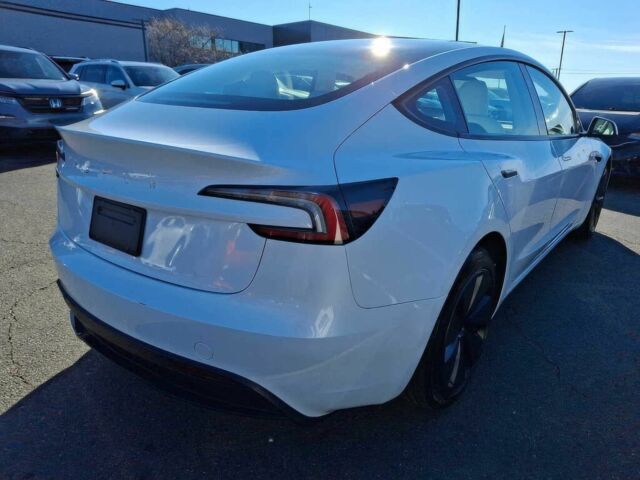 Білий Тесла Модель 3, об'ємом двигуна 0 л та пробігом 26 тис. км за 15000 $, фото 5 на Automoto.ua