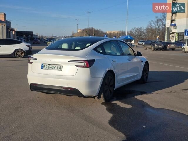 Белый Тесла Модель 3, объемом двигателя 0 л и пробегом 10 тыс. км за 26900 $, фото 35 на Automoto.ua