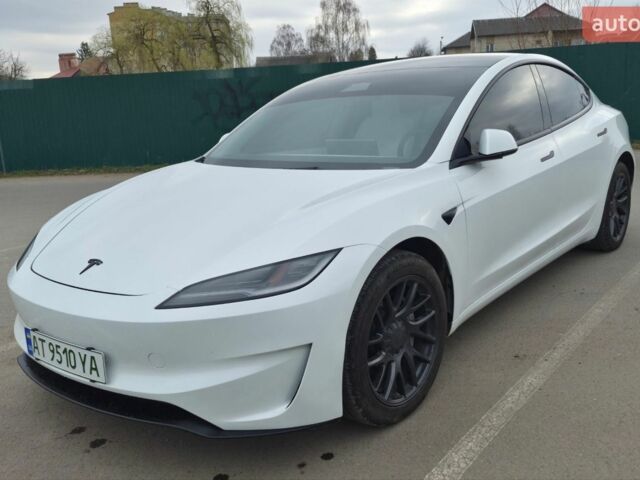 Білий Тесла Модель 3, об'ємом двигуна 0 л та пробігом 4 тис. км за 30900 $, фото 1 на Automoto.ua