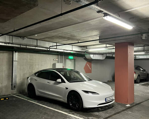 Белый Тесла Модель 3, объемом двигателя 0 л и пробегом 2 тыс. км за 35200 $, фото 12 на Automoto.ua