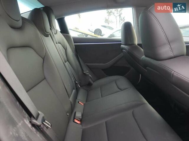 Білий Тесла Модель 3, об'ємом двигуна 0 л та пробігом 3 тис. км за 12500 $, фото 9 на Automoto.ua