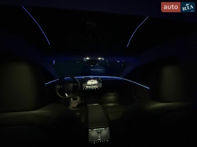 Белый Тесла Модель 3, объемом двигателя 0 л и пробегом 15 тыс. км за 28500 $, фото 11 на Automoto.ua