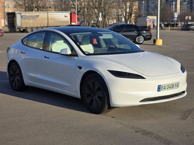 Белый Тесла Модель 3, объемом двигателя 0 л и пробегом 10 тыс. км за 29500 $, фото 6 на Automoto.ua