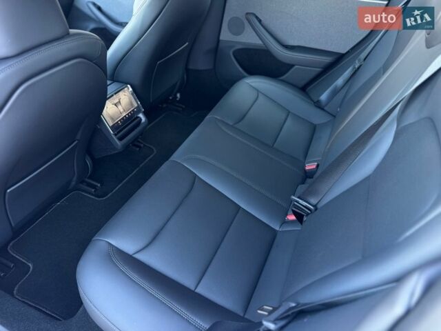 Білий Тесла Модель 3, об'ємом двигуна 0 л та пробігом 1 тис. км за 28999 $, фото 63 на Automoto.ua