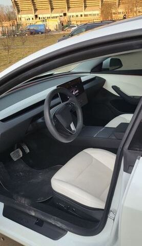 Белый Тесла Модель 3, объемом двигателя 0 л и пробегом 4 тыс. км за 32500 $, фото 14 на Automoto.ua