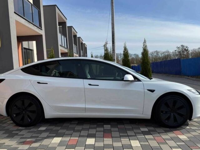Білий Тесла Модель 3, об'ємом двигуна 0 л та пробігом 5 тис. км за 17900 $, фото 2 на Automoto.ua