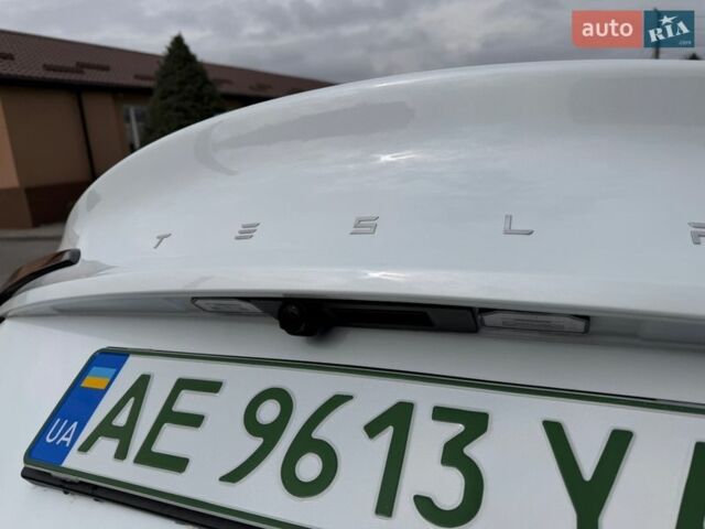 Білий Тесла Модель 3, об'ємом двигуна 0 л та пробігом 18 тис. км за 35300 $, фото 37 на Automoto.ua