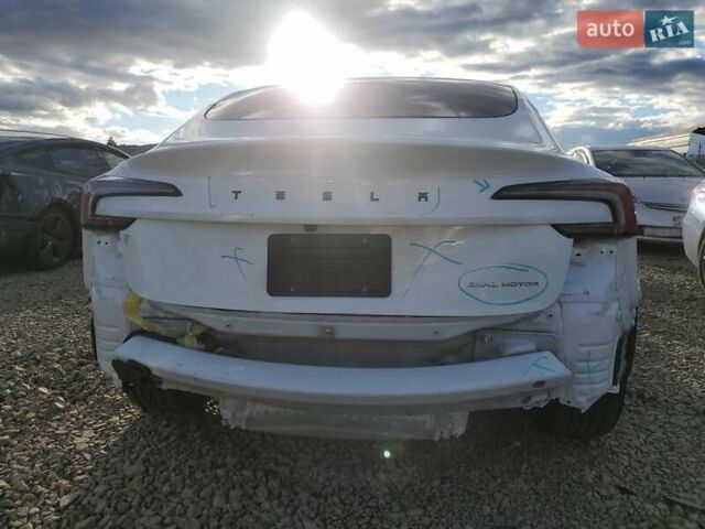 Білий Тесла Модель 3, об'ємом двигуна 0 л та пробігом 3 тис. км за 12500 $, фото 5 на Automoto.ua