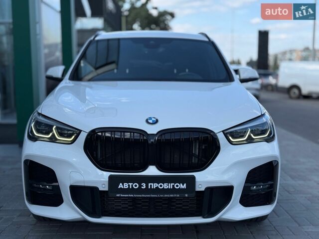 Белый Тесла Модель 3, объемом двигателя 0 л и пробегом 6 тыс. км за 12500 $, фото 2 на Automoto.ua