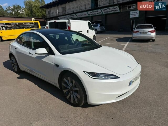 Білий Тесла Модель 3, об'ємом двигуна 0 л та пробігом 11 тис. км за 30800 $, фото 1 на Automoto.ua
