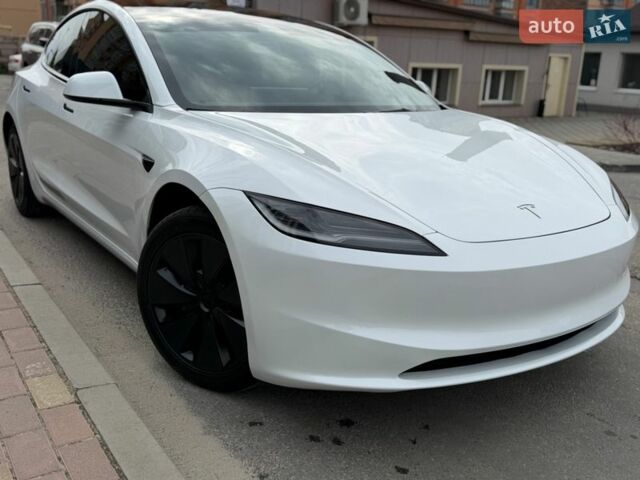 Білий Тесла Модель 3, об'ємом двигуна 0 л та пробігом 18 тис. км за 35300 $, фото 9 на Automoto.ua