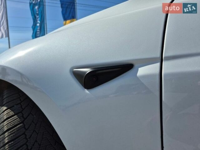 Білий Тесла Модель 3, об'ємом двигуна 0 л та пробігом 10 тис. км за 30000 $, фото 20 на Automoto.ua