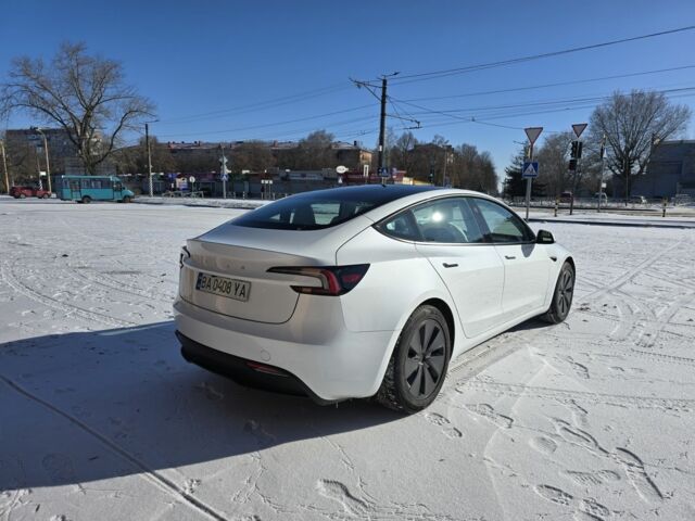 Белый Тесла Модель 3, объемом двигателя 0 л и пробегом 3 тыс. км за 27500 $, фото 6 на Automoto.ua