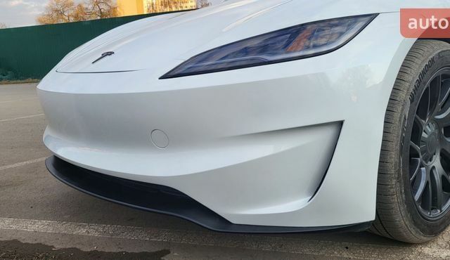 Белый Тесла Модель 3, объемом двигателя 0 л и пробегом 4 тыс. км за 32500 $, фото 9 на Automoto.ua