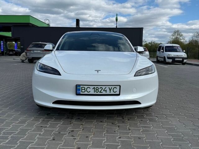 Белый Тесла Модель 3, объемом двигателя 0 л и пробегом 15 тыс. км за 28500 $, фото 1 на Automoto.ua