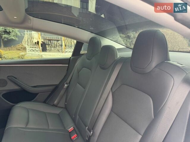 Білий Тесла Модель 3, об'ємом двигуна 0 л та пробігом 18 тис. км за 35300 $, фото 38 на Automoto.ua