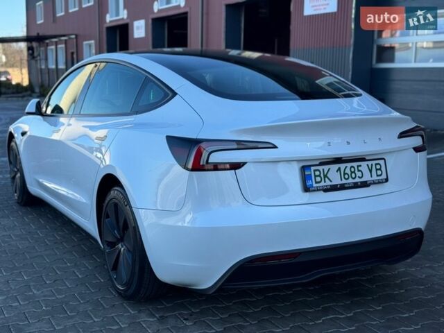 Білий Тесла Модель 3, об'ємом двигуна 0 л та пробігом 1 тис. км за 28999 $, фото 32 на Automoto.ua