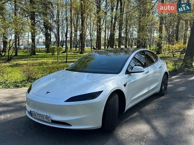 Білий Тесла Модель 3, об'ємом двигуна 0 л та пробігом 16 тис. км за 29800 $, фото 4 на Automoto.ua