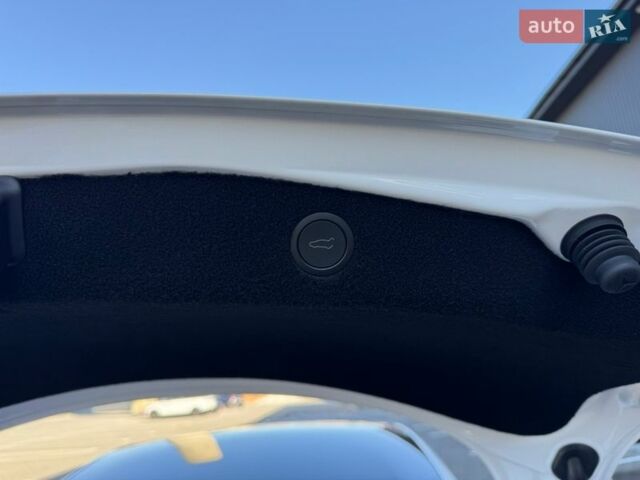 Білий Тесла Модель 3, об'ємом двигуна 0 л та пробігом 1 тис. км за 28999 $, фото 72 на Automoto.ua