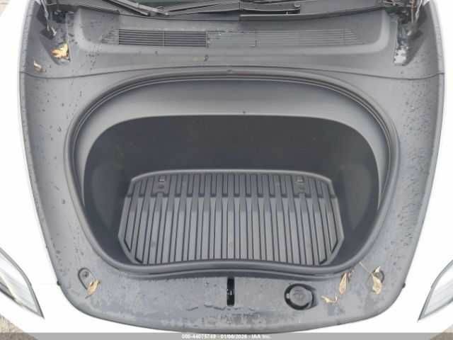 Білий Тесла Модель 3, об'ємом двигуна 0 л та пробігом 8 тис. км за 11000 $, фото 8 на Automoto.ua