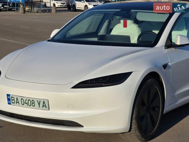 Белый Тесла Модель 3, объемом двигателя 0 л и пробегом 10 тыс. км за 26900 $, фото 12 на Automoto.ua