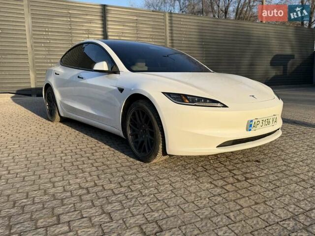 Білий Тесла Модель 3, об'ємом двигуна 0 л та пробігом 10 тис. км за 33000 $, фото 1 на Automoto.ua