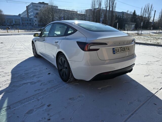 Белый Тесла Модель 3, объемом двигателя 0 л и пробегом 3 тыс. км за 27500 $, фото 7 на Automoto.ua