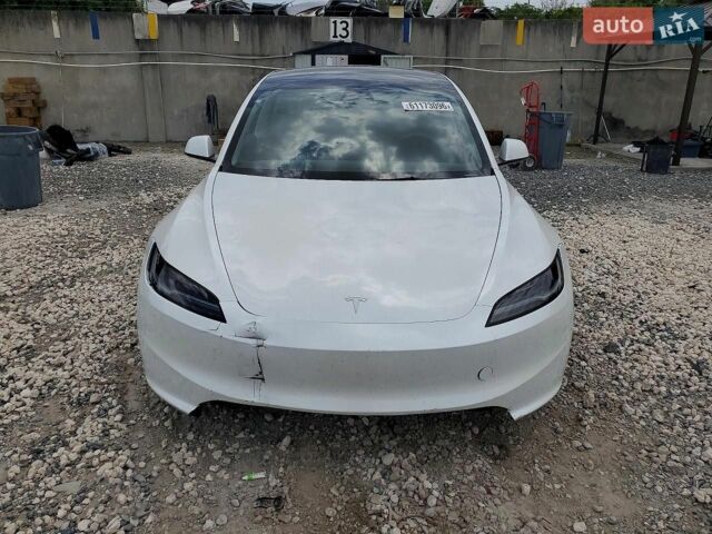Білий Тесла Модель 3, об'ємом двигуна 0 л та пробігом 19 тис. км за 12500 $, фото 4 на Automoto.ua