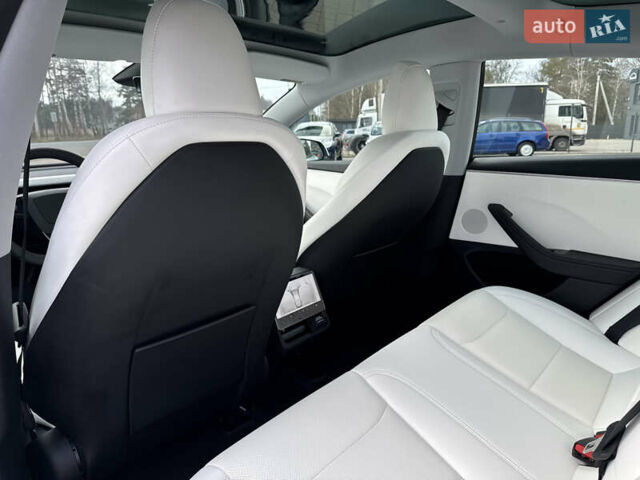 Білий Тесла Модель 3, об'ємом двигуна 0 л та пробігом 3 тис. км за 29000 $, фото 4 на Automoto.ua
