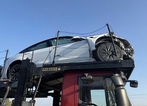 Білий Тесла Модель 3, об'ємом двигуна 0 л та пробігом 5 тис. км за 19700 $, фото 4 на Automoto.ua