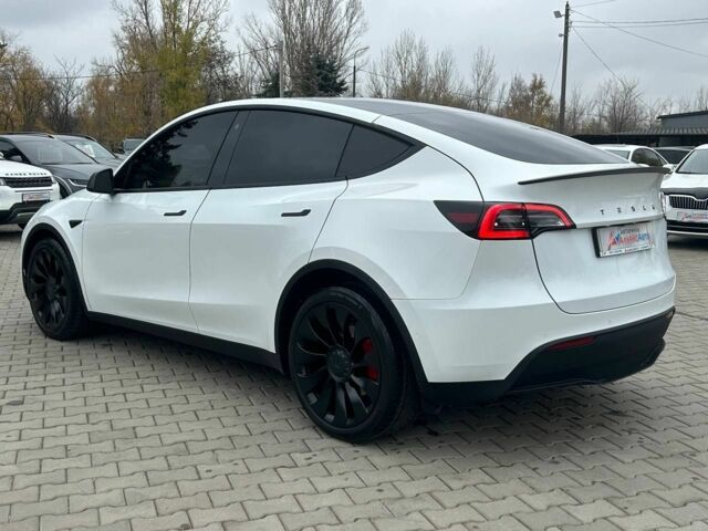 Білий Тесла Модель 3, об'ємом двигуна 0 л та пробігом 61 тис. км за 26999 $, фото 4 на Automoto.ua