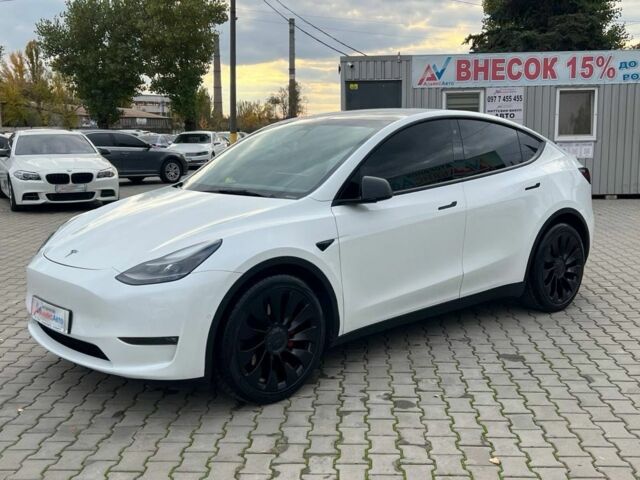 Тесла Модель 3 2021 в Кривом Роге на Automoto.ua Белый Тесла Модель 3, объемом двигателя 0 л и пробегом 61 тыс. км за 29500 $, фото 1 на Automoto.ua