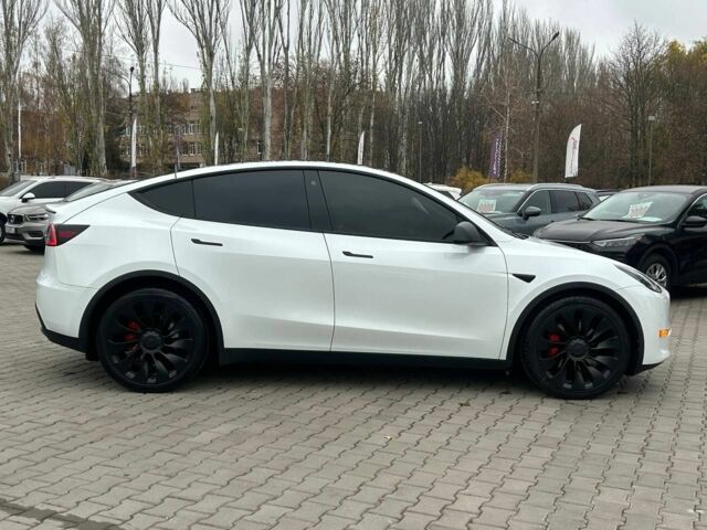 Білий Тесла Модель 3, об'ємом двигуна 0 л та пробігом 61 тис. км за 26999 $, фото 7 на Automoto.ua