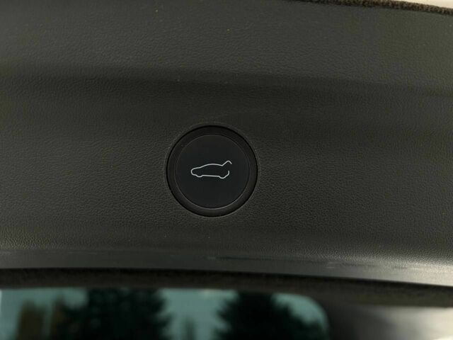 Білий Тесла Модель 3, об'ємом двигуна 0 л та пробігом 61 тис. км за 26999 $, фото 20 на Automoto.ua