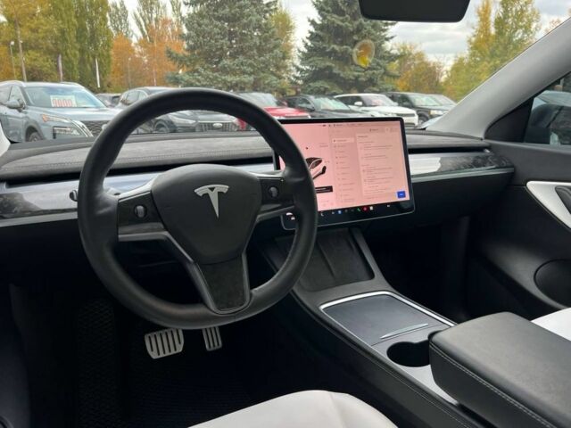 Тесла Модель 3 2021 в Кривом Роге на Automoto.ua Белый Тесла Модель 3, объемом двигателя 0 л и пробегом 61 тыс. км за 29500 $, фото 13 на Automoto.ua