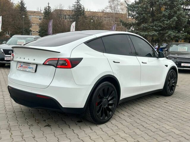 Білий Тесла Модель 3, об'ємом двигуна 0 л та пробігом 61 тис. км за 26999 $, фото 6 на Automoto.ua