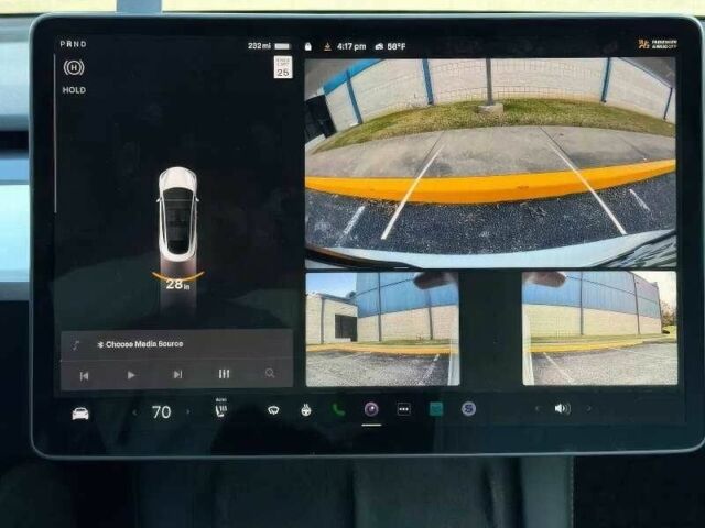 Білий Тесла Модель 3, об'ємом двигуна 0 л та пробігом 55 тис. км за 18500 $, фото 9 на Automoto.ua