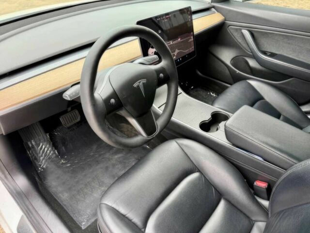 Білий Тесла Модель 3, об'ємом двигуна 0 л та пробігом 39 тис. км за 13000 $, фото 6 на Automoto.ua