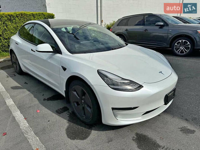 Белый Тесла Модель 3, объемом двигателя 0 л и пробегом 150 тыс. км за 15400 $, фото 6 на Automoto.ua
