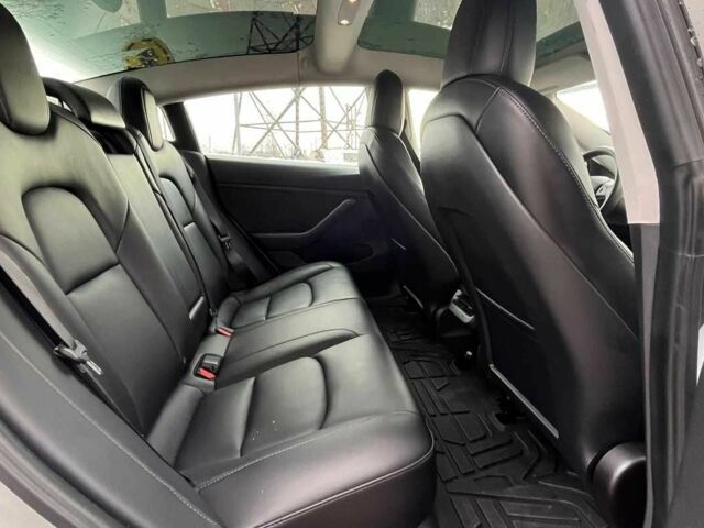 Белый Тесла Модель 3, объемом двигателя 0 л и пробегом 34 тыс. км за 451 $, фото 15 на Automoto.ua