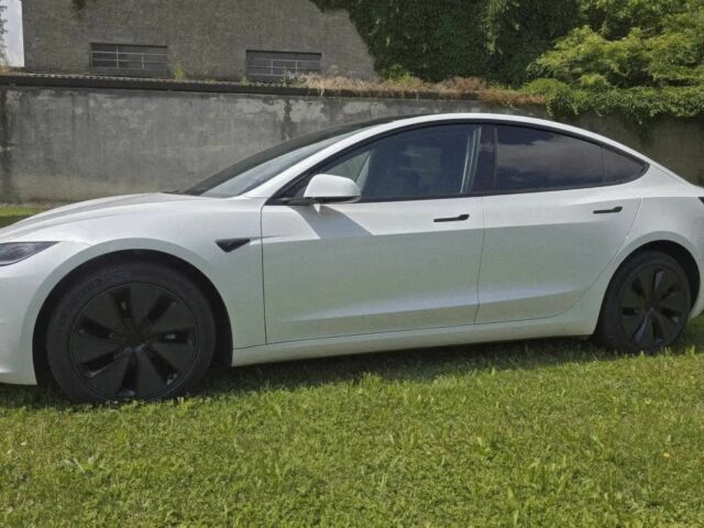 Белый Тесла Модель 3, объемом двигателя 0 л и пробегом 12 тыс. км за 11900 $, фото 1 на Automoto.ua