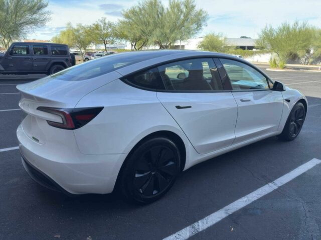 Белый Тесла Модель 3, объемом двигателя 0 л и пробегом 27 тыс. км за 14700 $, фото 6 на Automoto.ua