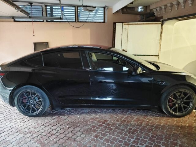 Тесла Модель 3 2017 у Умани на Automoto.ua Чорний Тесла Модель 3, об'ємом двигуна 0 л та пробігом 150 тис. км за 423 $, фото 1 на Automoto.ua