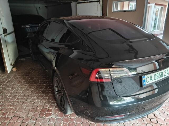 Тесла Модель 3 2017 у Умани на Automoto.ua Чорний Тесла Модель 3, об'ємом двигуна 0 л та пробігом 150 тис. км за 423 $, фото 2 на Automoto.ua