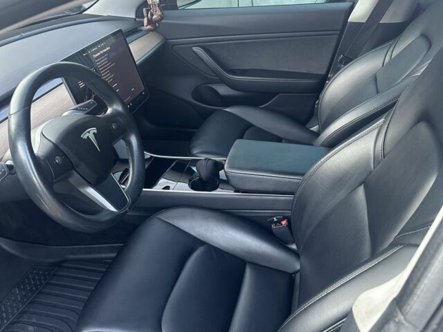 Чорний Тесла Модель 3, об'ємом двигуна 0 л та пробігом 110 тис. км за 21000 $, фото 7 на Automoto.ua