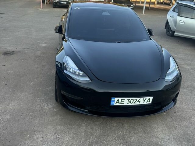 Чорний Тесла Модель 3, об'ємом двигуна 0 л та пробігом 110 тис. км за 21000 $, фото 3 на Automoto.ua