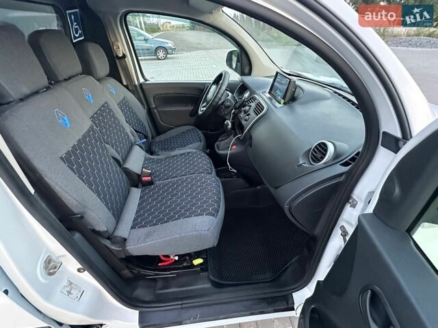 Черный Тесла Модель 3, объемом двигателя 0 л и пробегом 265 тыс. км за 14955 $, фото 10 на Automoto.ua